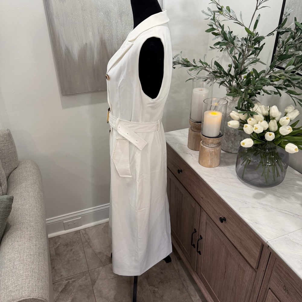 NWT Riva White Double-Breasted Sleeveless Trench Dress - Picture 3 of 14